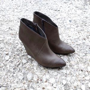 SEYCHELLES ‘Impatient’ pointed toe wedge booties